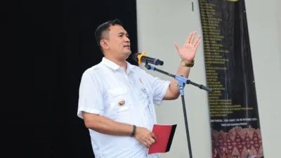 Pj Wali Kota Pangkalpinang Buka Kentra Pengkal Festival, Tampilkan Kesenian Tradisional dengan Ramuan Baru