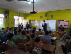 Kontrol Sosmed Kepada Anak, Mahasiswa Atma Luhur Gelar Sosialisasi ke Anak-anak SD Negeri 6 Pangkalpinang