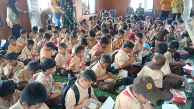 Libatkan Pihak Ketiga, Bangka Barat Sukses Gelar Uji Coba Makan Gratis Bergizi Serentak di 6 Sekolah