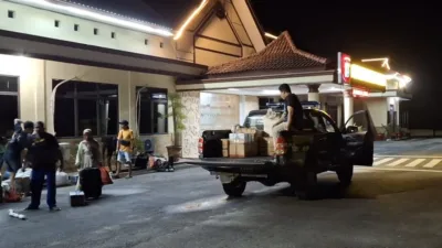 Bus Bawa Timah Balok Diamankan di Pelabuhan Tanjung Kalian, Penumpang Terkejut Tiba-tiba Diperiksa Polisi