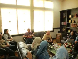 Resah akan Nasibnya, Puluhan Pegawai Honorer Pemprov Babel Temui Ketua DPRD Babel