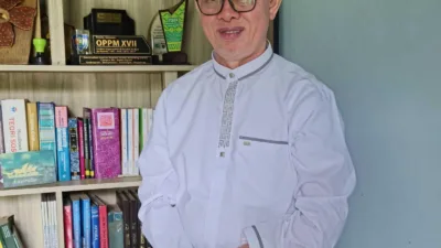 Lulus Uji Kompetensi, Dekan FDKI IAIN Syaikh Abdurrahman Siddik Sandang Profesor