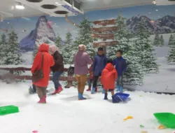 Frozen Land Kini Hadir di Transmart Pangkalpinang, Cukup Rp 30.000 Bisa Nikmati Sensasi Bermain Salju