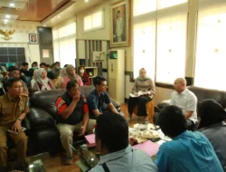 Tak Terima Profesi Dihina oleh Oknum Karyawan PT Timah, Puluhan Honorer Datangi DPRD Babel