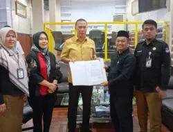 KPU Babel Serahkan Berkas Penetapan Gubernur dan Wagub, DPRD Babel akan Segera Tindaklanjuti