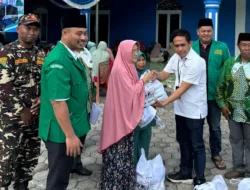 Kerjasama dengan PT Timah, GP Ansor Babel Bagikan 283 Paket Sembako ke Masyarakat Pesisir