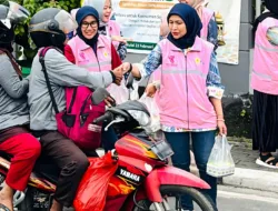 Semangat Ramadan, GM PLN Babel Pimpin Aksi Sosial Srikandi Berbagi