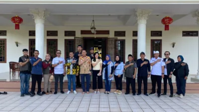 Terima Coklit KPU di Kediamannya, Bambang Patijaya Harapkan Pemilihan Ulang di Bangka dan Pangkalpinang Lancar