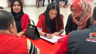Mantapkan Diri, Merry Ambil Formulir Pendaftaran Calon Wakil Wali Kota Pangkalpinang di PDI-P