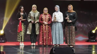 GM PLN Babel, Dini Sulistyawati Raih Women’s Inspiration Award 2025, Buktikan Kepemimpinan Perempuan Tangguh di PLN