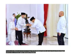 Lagi Santer  Isu Matahari Kembar, Presiden Prabowo Utus Jokowi  Hadiri Pemakaman Paus