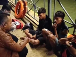 Kapalnya Terbalik Diterjang Ombak, Tiga Nelayan Mentok Berhasil Dievakuasi Tim Gabungan 