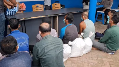 Amankan Delapan Orang Tersangka, Polisi Buru Pemilik 5 Ton Pasir Timah Selundupan di Mentok