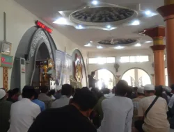 Tabligh Akbar Syukuran HUT Kota Sungailiat ke 259 Hadirkan Ustadz Kondang, Masjid Agung Sungailiat Dipenuhi Jamaah