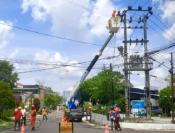 Luar Biasa! Tim PDKB PLN UP3 Bangka Lakukan Pemeliharaan Listrik Tanpa Pemadamankan Aliran untuk Pelanggan