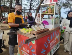 Spesialis Rujak Panggilan, Bang Cit Kebanjiran Pembeli, 40 Kg Bumbu Rujak Habis Sehari