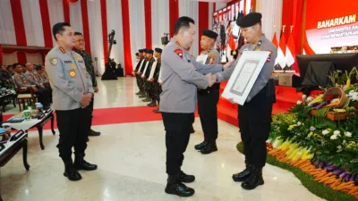 Kapolri Komitmen Berantas Premanisme, Judol dan Narkoba: Siapapun yang Meresahkan Masyarakat Tindak Tegas