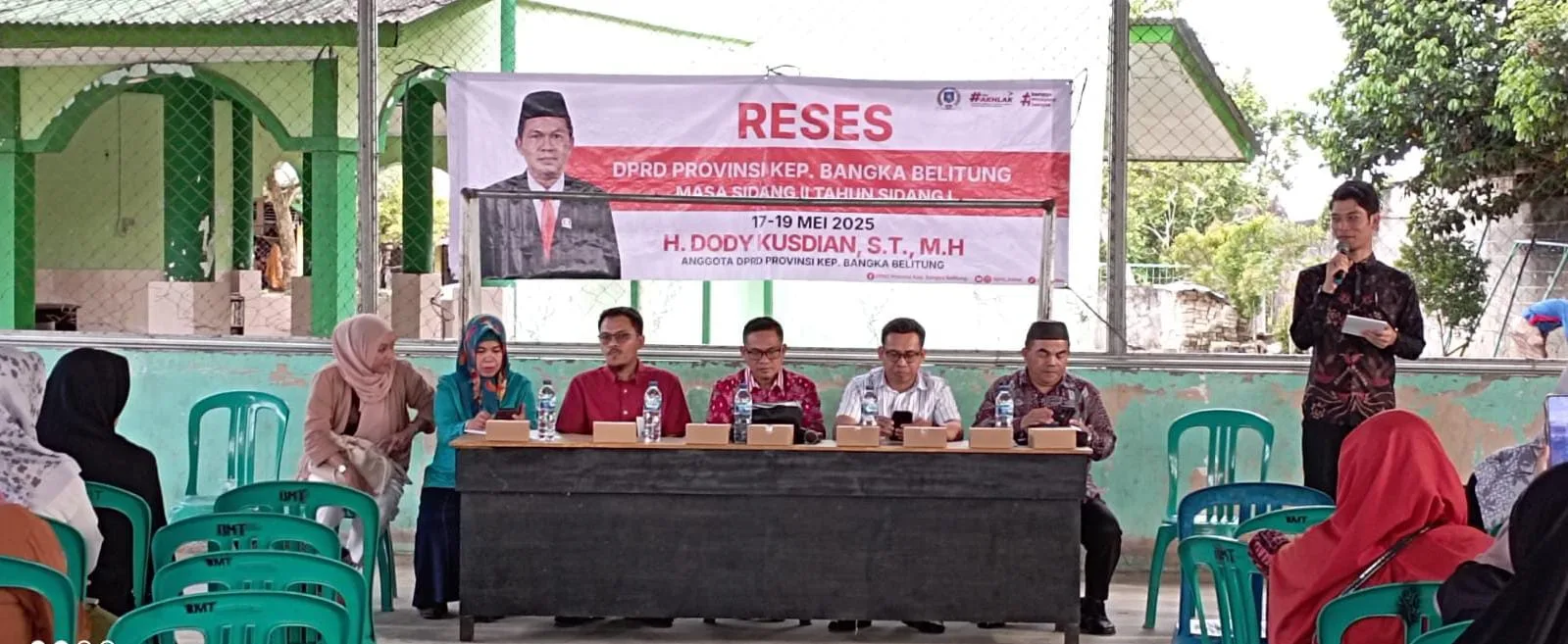 Dody Kusdian saat menggelar Reses masa sidang II tahun sidang I di LKSA Adh-Dhuha Kelurahan Taman Bunga, Kecamatan Gerunggang, Kota Pangkalpinang, Sabtu (17/5/2025) sore.