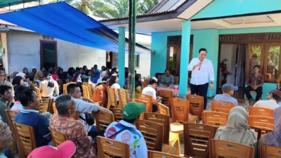 Wakil Ketua DPRD Provinsi Kepulauan Bangka Belitung, Edi Nasapta menggelar kegiatan reses di Dusun Air Kundur, Desa Membalong, Kecamatan Membalong, Kabupaten Belitung pada Minggu (18/5).