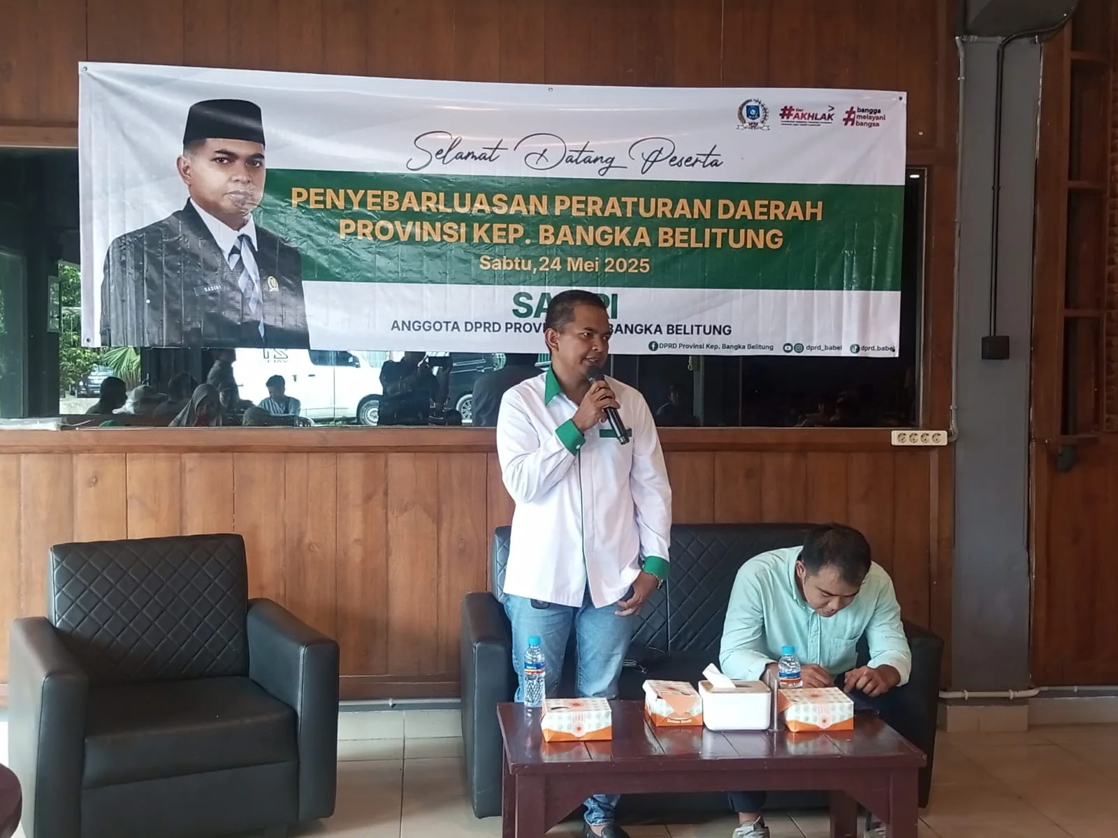 Sadiri menggelar kegiatan penyebarluasan Peraturan Daerah (Perda) tentang Fasilitasi Penyelenggaraan Pesantren pada Sabtu pagi, bertempat di Cafe Z1, Pangkalan Baru, Kabupaten Bangka Tengah, pada Sabtu (24/5/2025).
