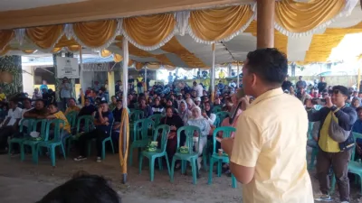 Ambil Formulir Bacalon Wabup di Partai Golkar Bangka, Ramadian Diantar Ratusan Pendukung
