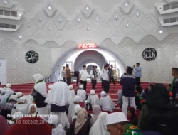 Lepas Keberangkatkan Jemaah Calon Haji, Pemkot Berusaha Maksimal Bantu Ditengah Efisiensi Anggaran