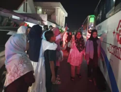 Isak Tangis Haru Keluarga Warnai Pelepasan 257 Jemaah Calon Haji Kota Pangkalpinang