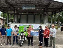Serahkan Bantuan untuk Komunitas Bank Sampah Nyiur Karya Lestari, PT Timah Dorong Pengelolaan Sampah