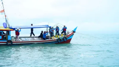 PT Timah Tenggelamkan Artificial Reef, Nelayan Tanjung Kubu Lebih Mudah Tangkap Ikan