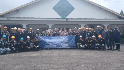 Belajar Pengolahan dan Peleburan Timah, Puluhan Mahasiswa Polman Babel Datangi PT Timah 