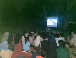Cara Unik Pemuda di Babar Isi Waktu Libur, Nobar Film dan Perkuat Literasi