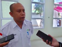 Tingkatkan Pelayanan Kesehatan, Dinkes Beri Layanan Jangkau Masyarakat di Pulau Kelapan Seminggu Sekali