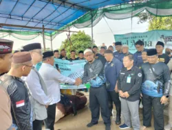 Pj Wali Kota Serahkan Sapi Kurban dari Presiden Seberat 1,17 Ton ke Masjid Agung Kubah Timah, Dagingnya Dibagi ke 7 Kecamatan