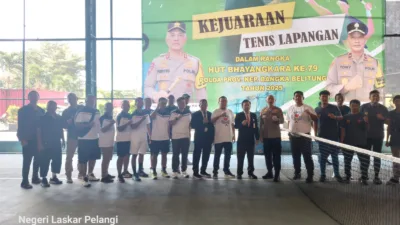 Diikuti 48 Pasang Atlet, Kejuaraan Tenis Lapangan HUT ke 79 Bhayangkara Dibuka Langsung Kapolda Babel