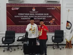 Dapat Restu dari Gerindra dan PDI-Perjuangan, Pasangan Feri Insani-Syahbudin Daftar ke KPU Bangka