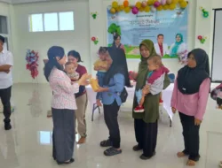 Puluhan Anak Stunting di Desa Rias Dapat Layanan Kesehatan Gratis dari RSUD Junjung Besaoh