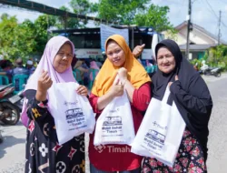 Ratusan Warga Bangka Tengah Antusias Berobat di Mobil Sehat