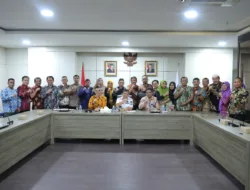 Gubernur Hidayat Jamin  Beri Dukungan Hukum bagi Sekolah Penerima DAK
