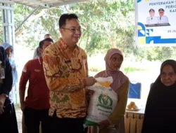 Sebanyak 6.696 Warga Bangka Barat Terima Bantuan Beras
