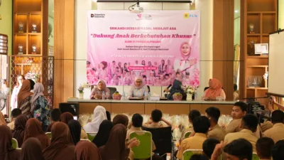 Srikandi PLN Babel Tebar Kasih di SLBN 31 Pangkalpinang, Peringati Hari Anak dan Hari Kebaya Nasional