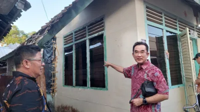 Reses, Rudianto Tjen Sampaikan Program Nyata, Bantuan 1.500 Rumah Layak Huni dan Kuliah Gratis