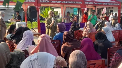 Cawawako, Cece Dessy Jumpa Warga Ampui, Beri Solusi Berobat Cukup Bawa KTP 