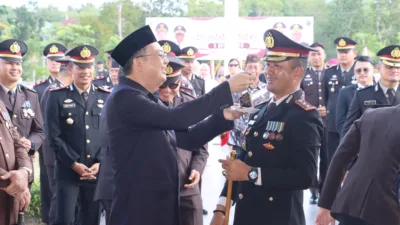 Manisnya Solidaritas di Hari Bhayangkara: Forkopimda Bangka Barat Suapi Kapolres