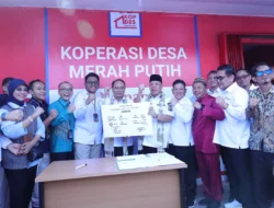 MenkopUKM Budi Arie Puji Kesiapan KDMP Namang, Komitmen Gubernur Hidayat Dukung Program Presiden
