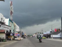 BMKG: Hujan Lebat Disertai Petir Ancam Bangka Belitung, Dipicu Anomali Cuaca Kemarau Basah