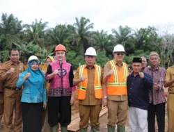 Gubernur Hidayat Lakukan Peletakan Batu Pertama Pembangunan SLB Negeri Kelapa, Sebut Pendidikan harus Membebaskan, Memberdayakan dan Memanusiakan Manusia