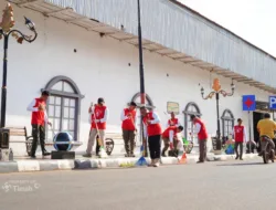 PT Timah Gelar Aksi Bersih-Bersih Kota Bersama  Forkopimda Bangka Selatan dan Masyarakat