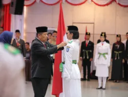 Kukuhkan 30 Paskibraka Babel, Ini Pesan Hidayat Arsani 