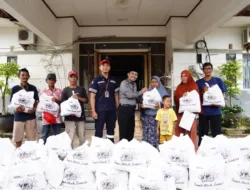 PT Timah Bantu Atasi Stunting di Bangka Selatan Lewat Bantuan Paket Sembako