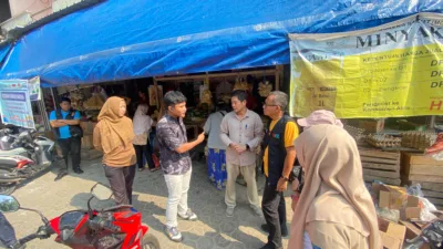 Sidak Pasar Mentok, Petugas Temukan Stok Beras Medium Kosong